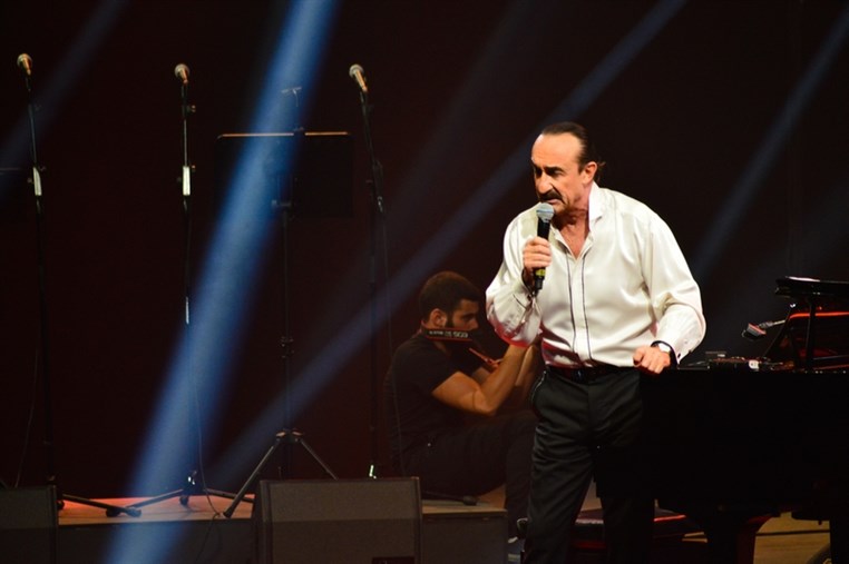 The Piano Duel at Beirut Holidays